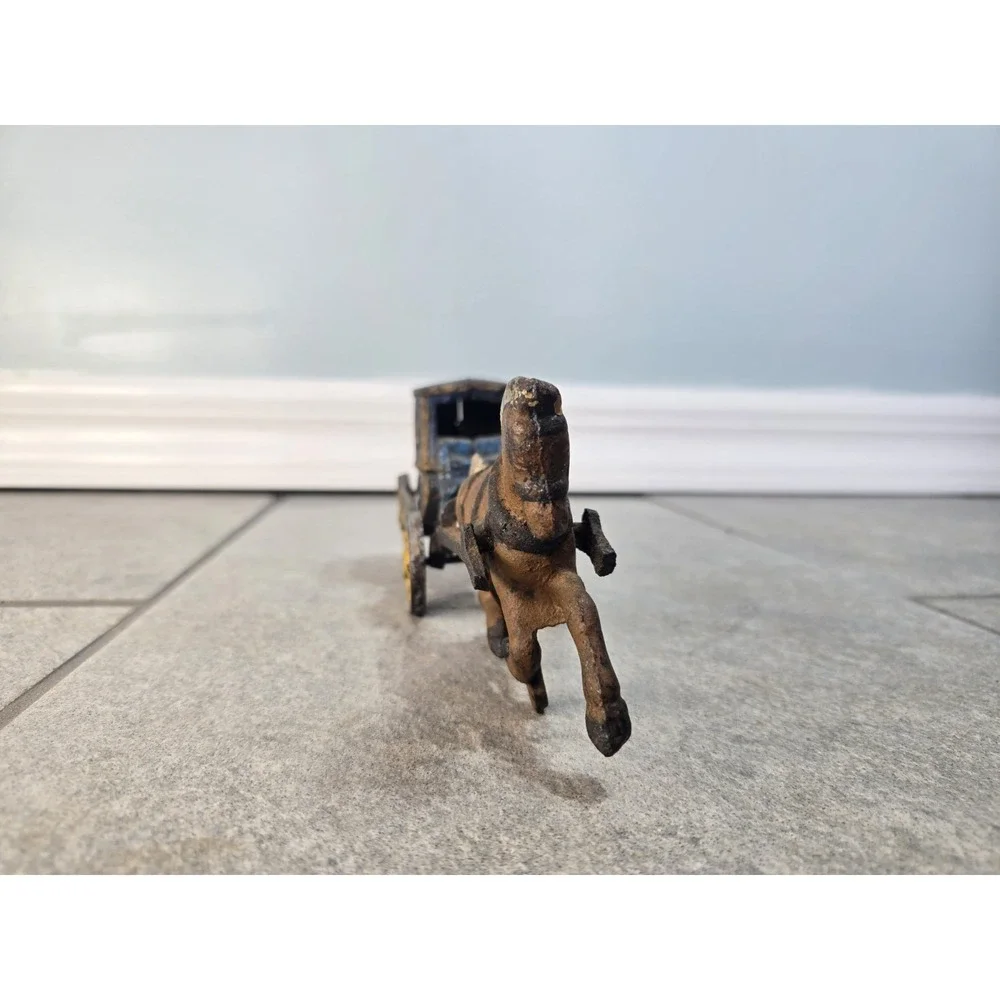 ANTIQUE CAST IRON HORSE DRAWN CARRIAGE BUGGY TOY 9.5